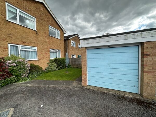 Lincoln Court, Hill Lane, Upper Shirley, Southampton SO15 7PY