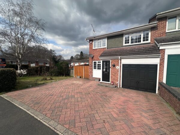 Oakwood Drive, Lordswood, Southampton