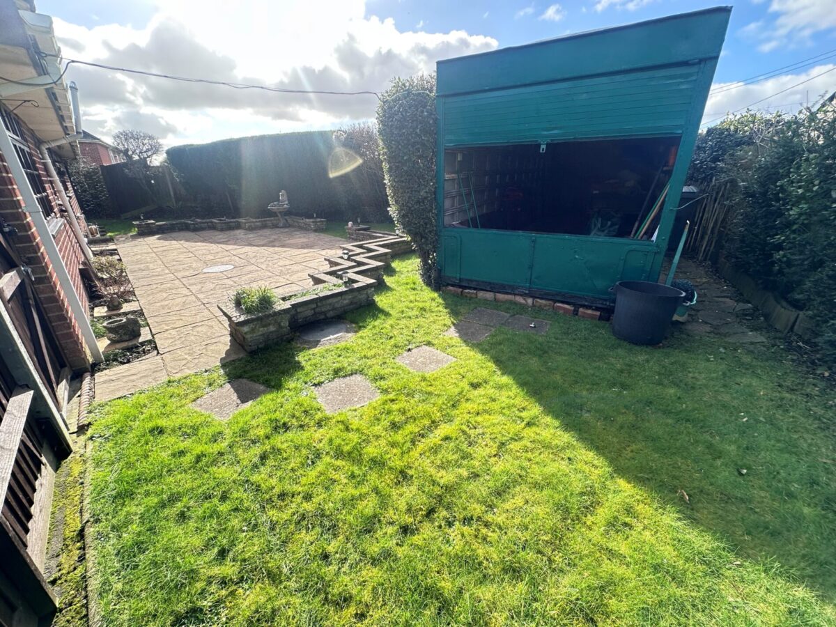The Bungalow, Jerretts Lane, Nursling, Southampton SO16 0YR