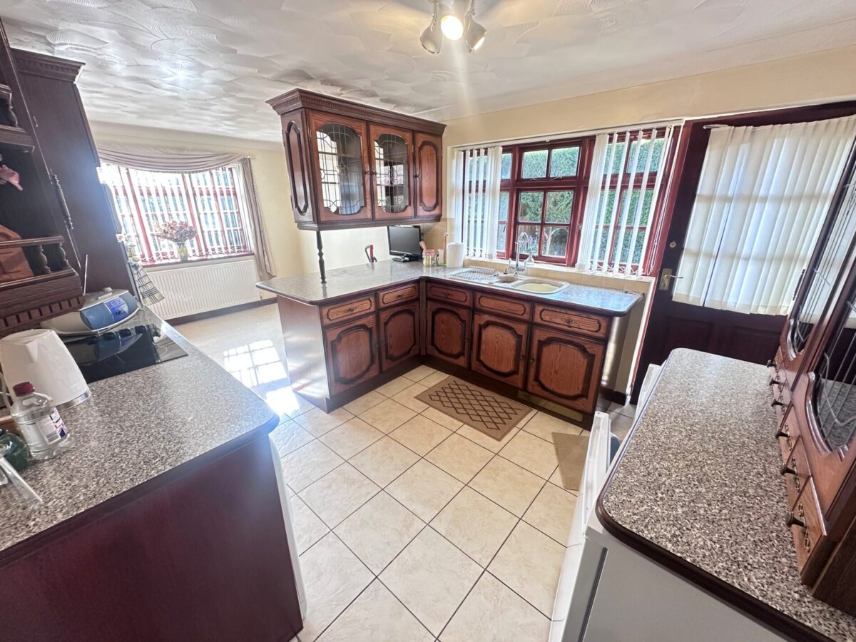 The Bungalow, Jerretts Lane, Nursling, Southampton SO16 0YR