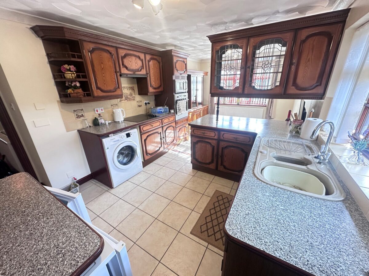 The Bungalow, Jerretts Lane, Nursling, Southampton SO16 0YR