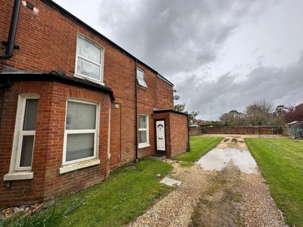 Flat 4, 24 Landguard Road, Southampton SO15 5DJ