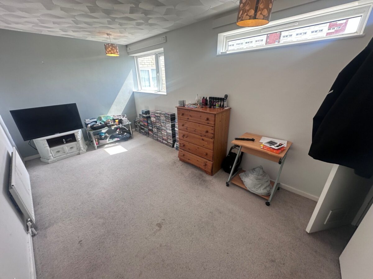 Ridding Close, Shirley, Southampton, SO15 5PN