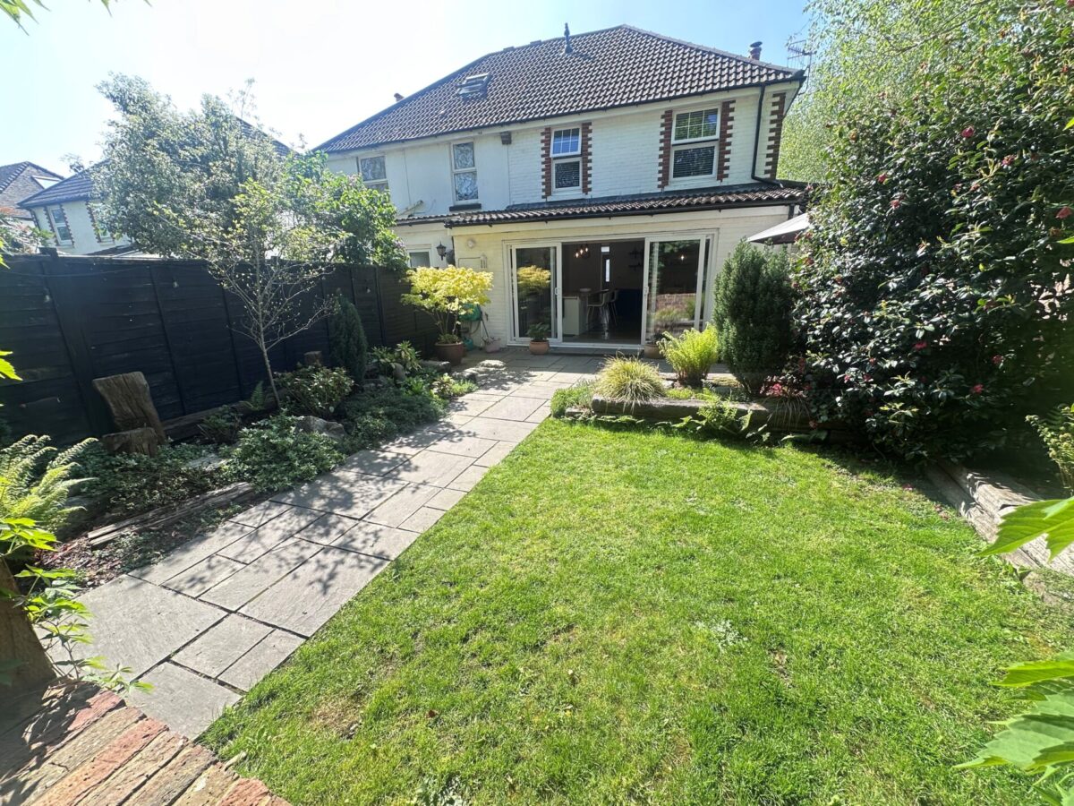 Landsdowne Road, Regents Park, Southampton, SO15 4HB