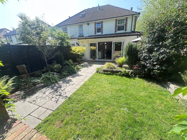 Landsdowne Road, Regents Park, Southampton, SO15 4HB
