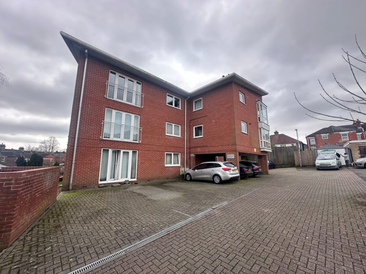 Flat 9 Bowden House, Bowden Lane, Portswood, Southampton, SO17 1TD