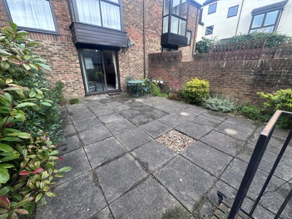 West Gate Street, Bugle Street, Southampton, SO14 2AY