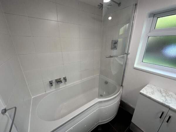 Lumsden Avenue, Shirley, Southampton SO15 5EJ