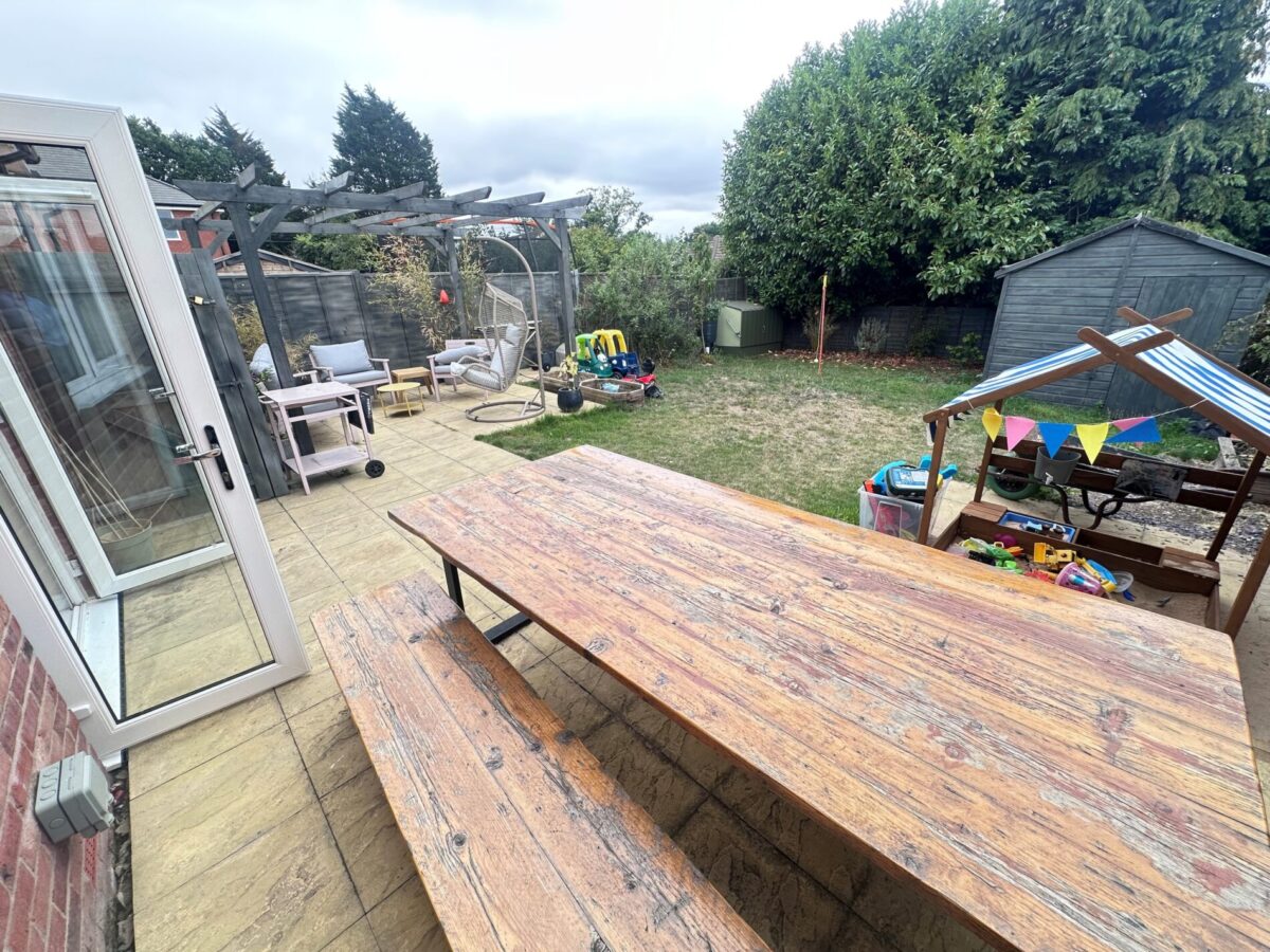 16 Rippon Way, Bursledon, Southampton, S031 8PA