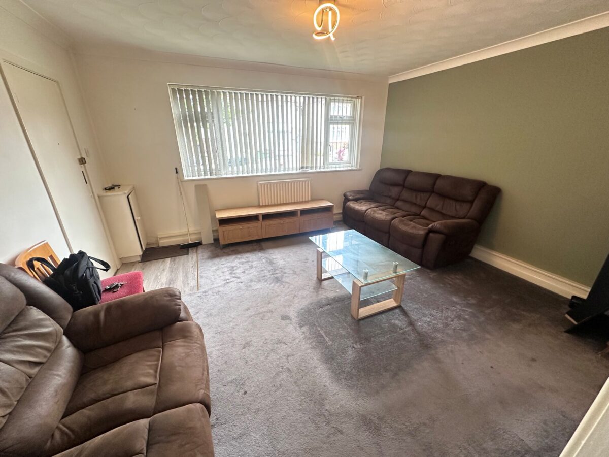 Flat 7 Robere House, Radstock Road, Woolston, Southampton, SO19 2QW