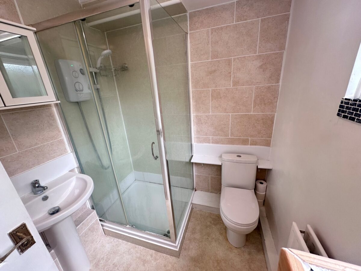 Flat 7 Robere House, Radstock Road, Woolston, Southampton, SO19 2QW