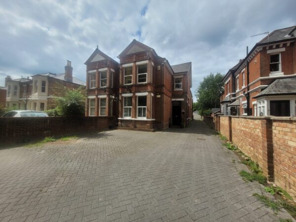 Carters Court 14, Cavendish Grove