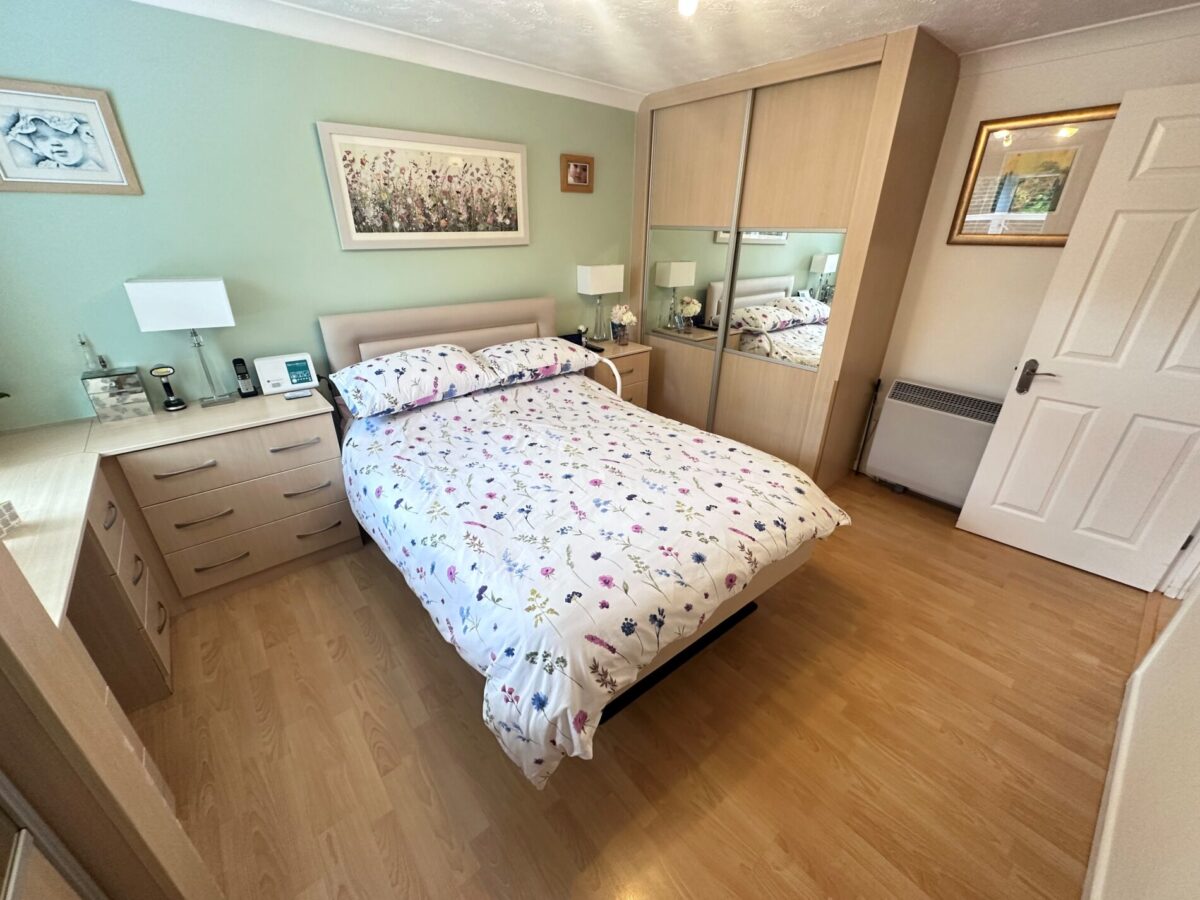 7 Clifton Gardens, 26 Clifton Road, Regents Park, Southampton, SO15 4GX