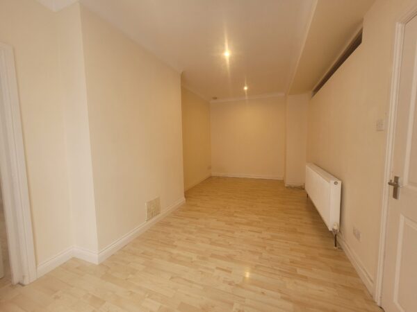 Carters Court 14, Cavendish Grove
