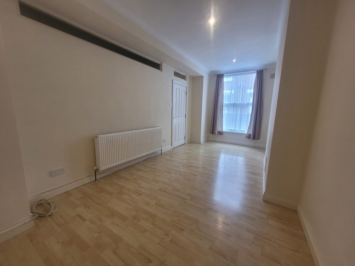 Carters Court 14, Cavendish Grove