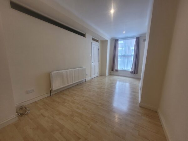 Carters Court 14, Cavendish Grove