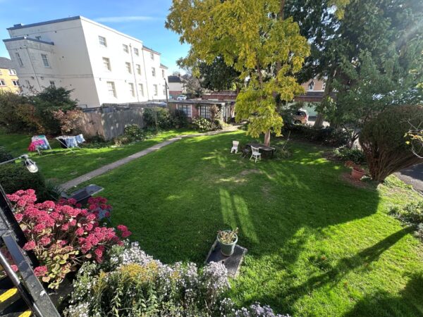 15 Henstead Court, 37 Devonshire Road, Bedford Place, Southampton, SO15 2GJ
