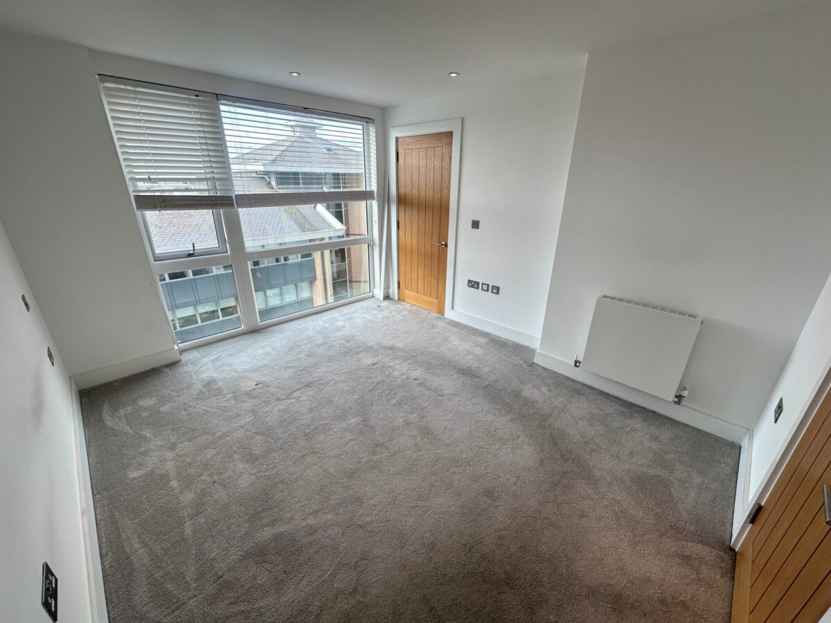 306 Alexandra Wharf, 2 Maritime Walk, Ocean Village, Southampton, SO14 3QS