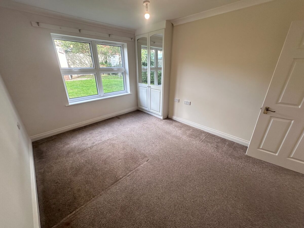 Flat 2 Bellemoor gate, 32 Bellemoor Road, Upper Shirley, Southampton, SO15 7QU