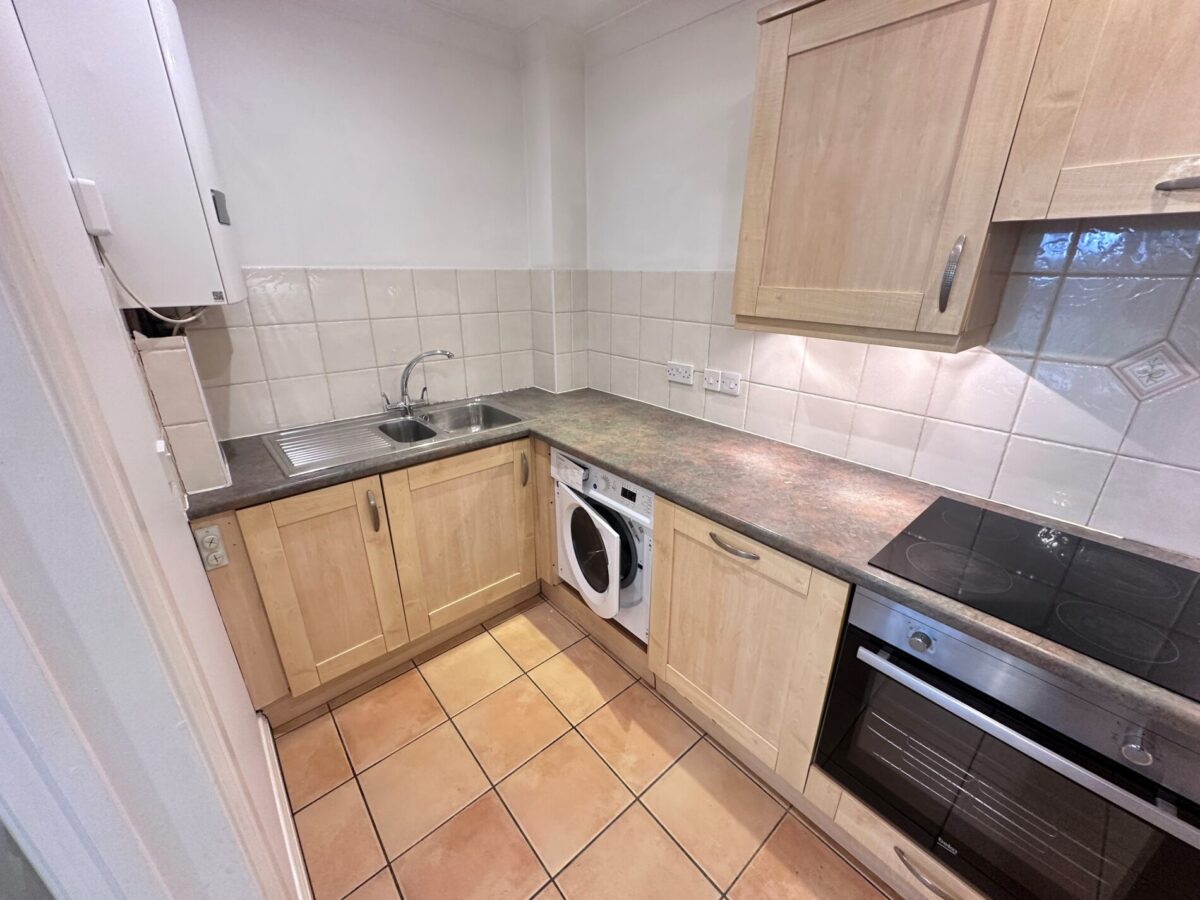 Flat 2 Bellemoor gate, 32 Bellemoor Road, Upper Shirley, Southampton, SO15 7QU