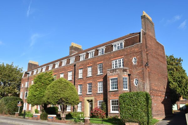 15 Henstead Court, 37 Devonshire Road, Bedford Place, Southampton, SO15 2GJ