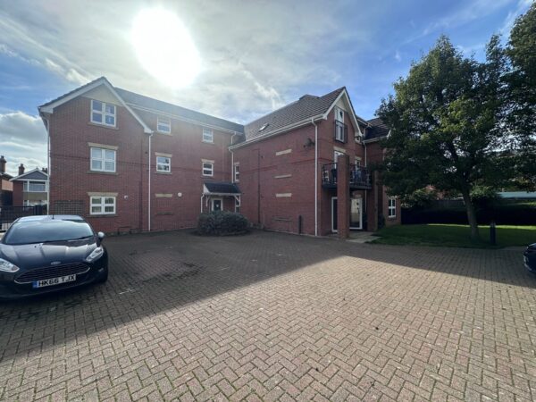 Flat 2 Bellemoor gate, 32 Bellemoor Road, Upper Shirley, Southampton, SO15 7QU