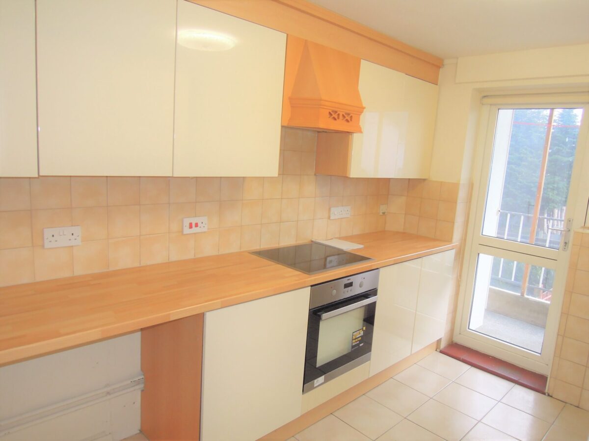 Windrush Road, Millbrook