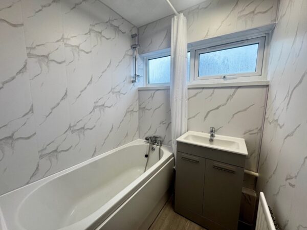 67, Ridding Close Shirley Southampton, SO15, 5PJ