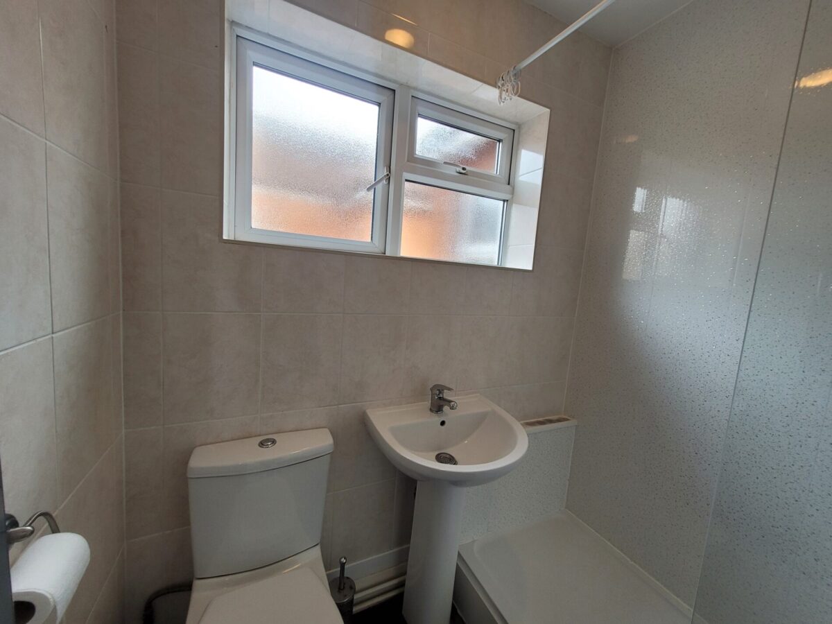 Harold Road, Shirley