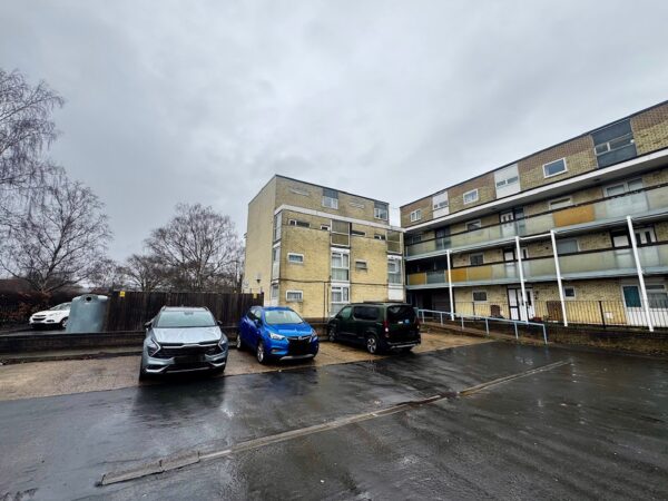 67, Ridding Close Shirley Southampton, SO15, 5PJ