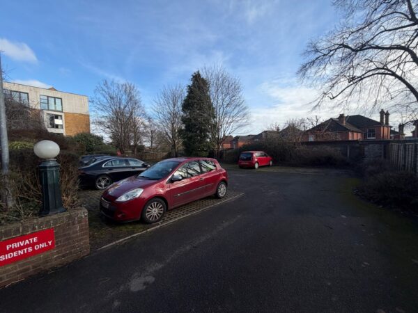 16 West Park Lodge 60 Westwood Road Southampton SO17 1DP