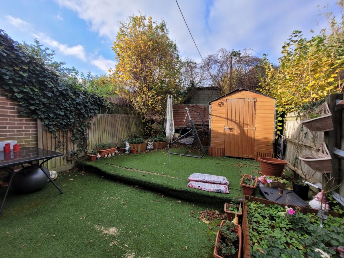 Harold Road, Shirley