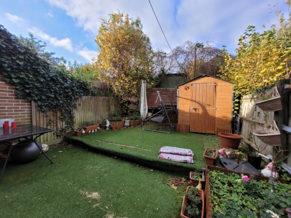 Harold Road, Shirley