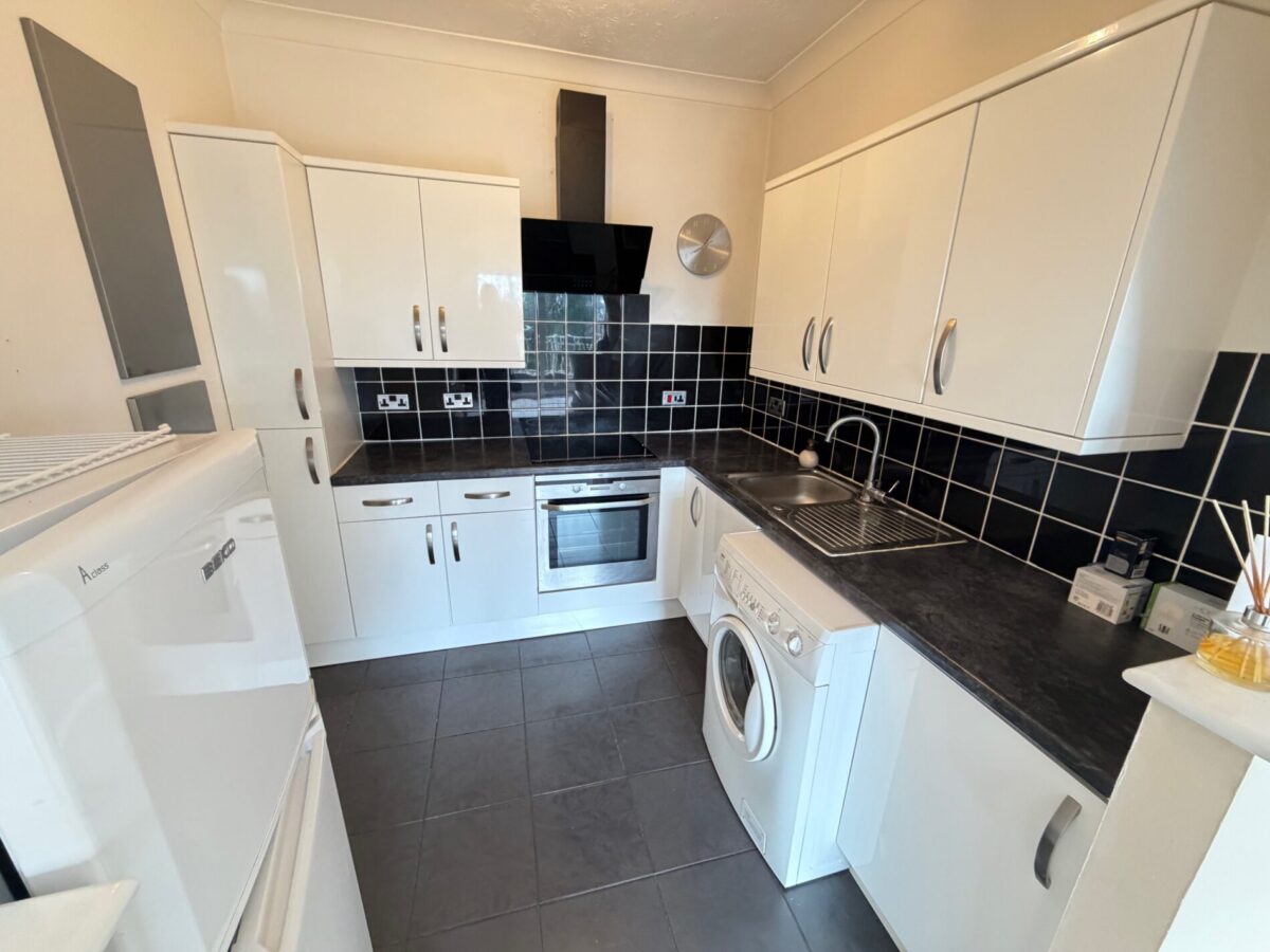 16 West Park Lodge 60 Westwood Road Southampton SO17 1DP