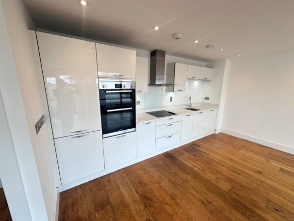 Alexandra Wharf 2, Maritime Walk, Ocean Village