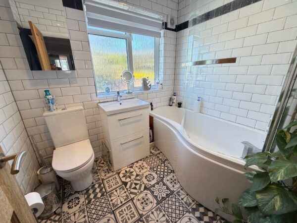 Chalk Hill, West End, Southampton, SO18 3BY