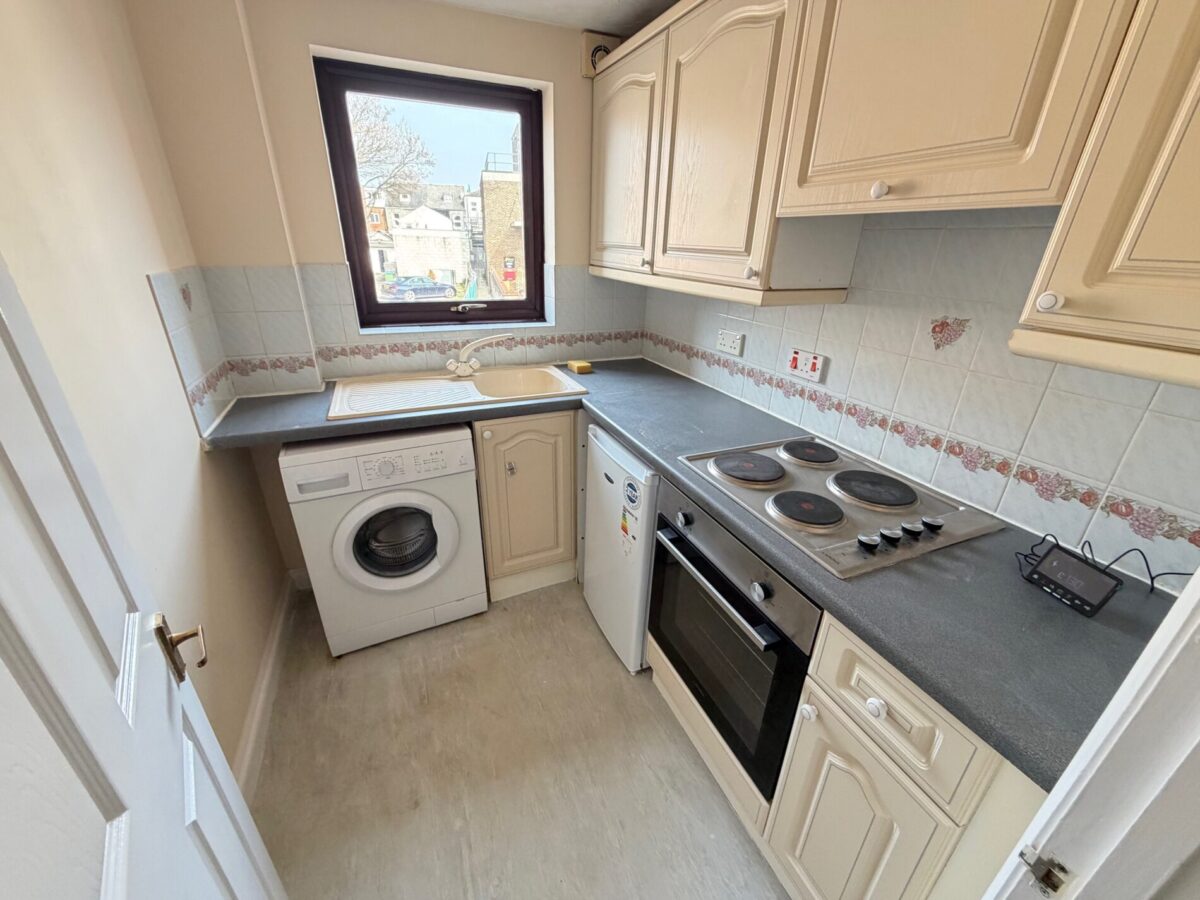 Compton House, Carlisle Road, Shirley, Southampton, SO16 4BS