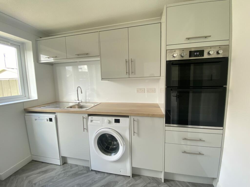 26 Tickleford Drive Weston Southampton SO19 9AU