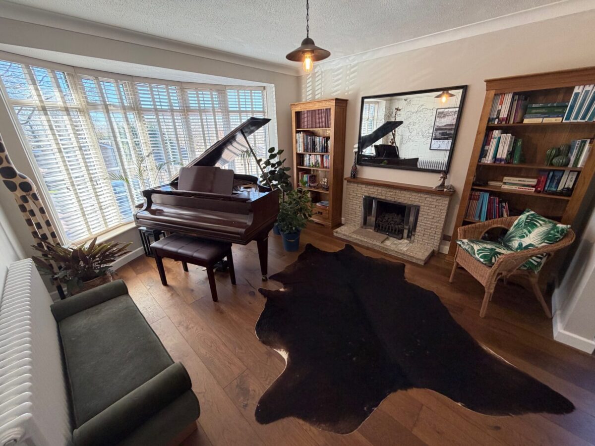 Chalk Hill, West End, Southampton, SO18 3BY