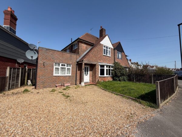 Stanton Road, Regents Park, Southampton, SO15 4HS