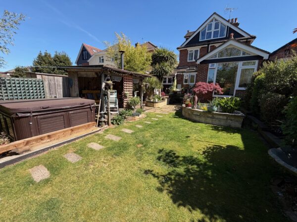 King Edward Avenue, Regents Park, Southampton, SO16 4DL