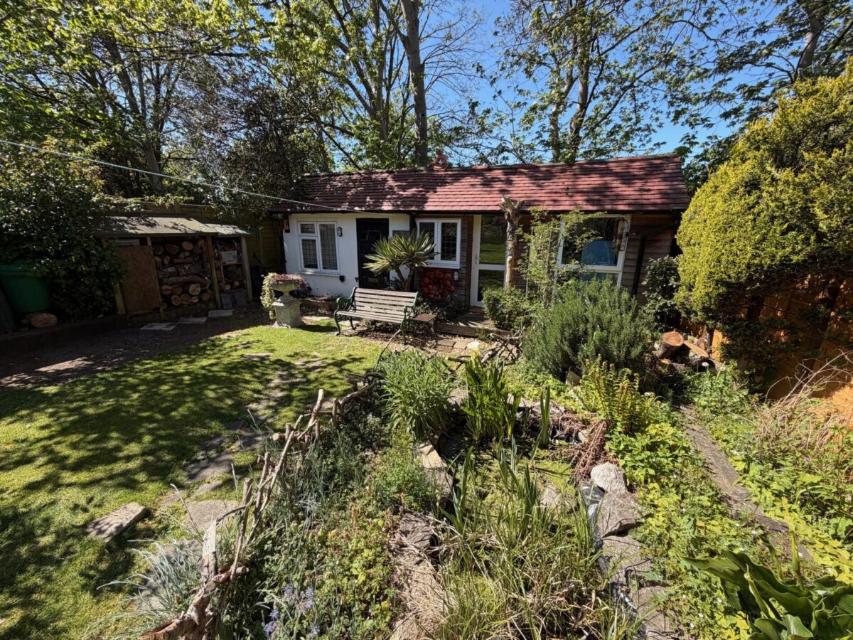 King Edward Avenue, Regents Park, Southampton, SO16 4DL