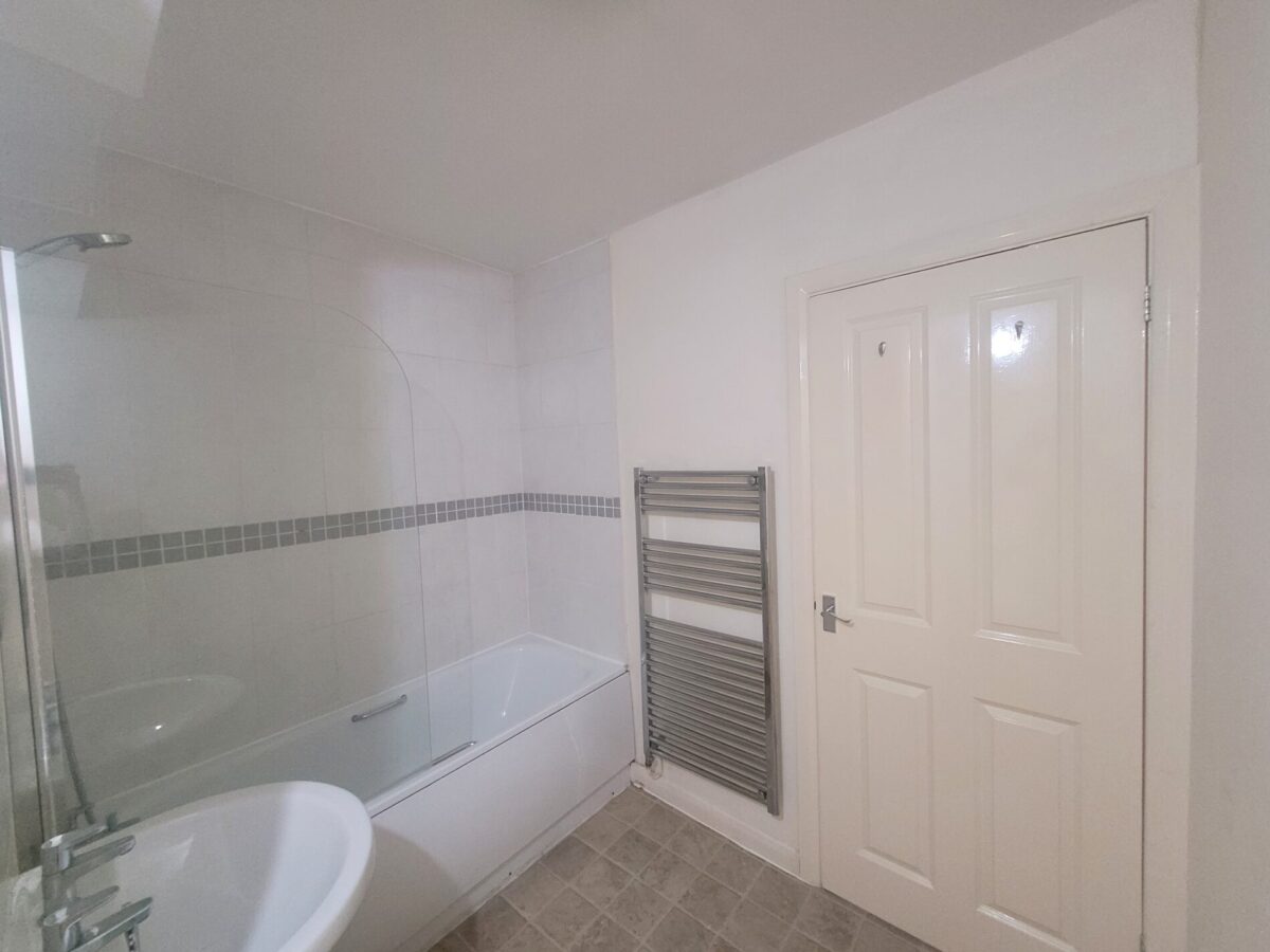 Shirley Road, Shirley, Southampton, SO15 3FG