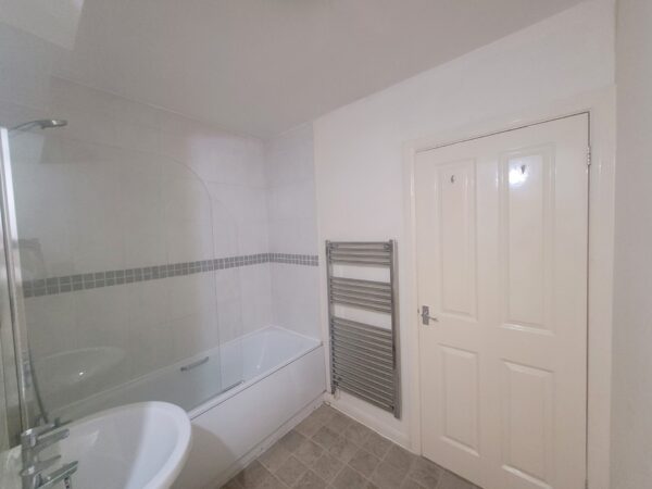 Shirley Road, Shirley, Southampton, SO15 3FG