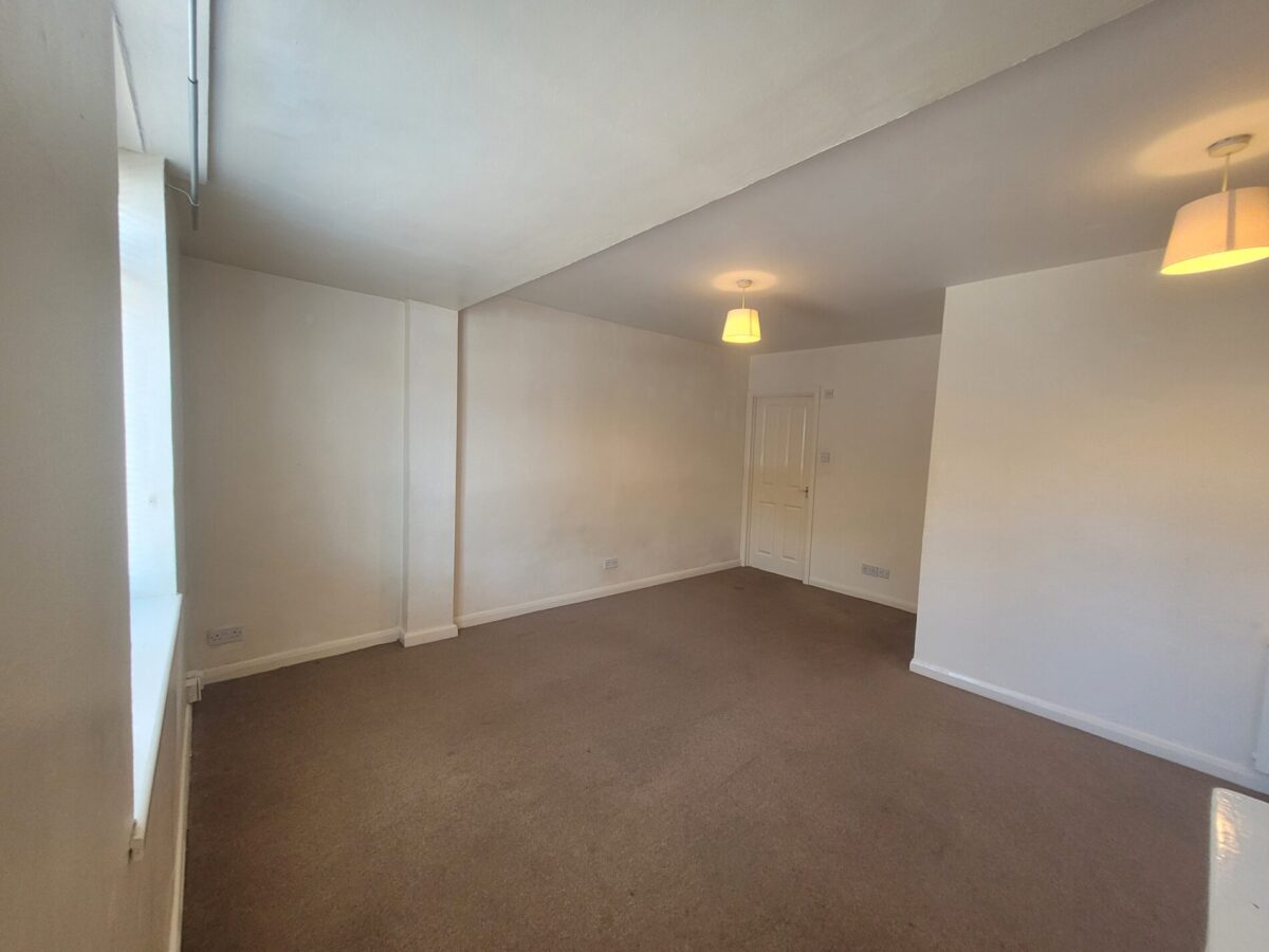 Shirley Road, Shirley, Southampton, SO15 3FG