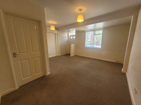 Shirley Road, Shirley, Southampton, SO15 3FG