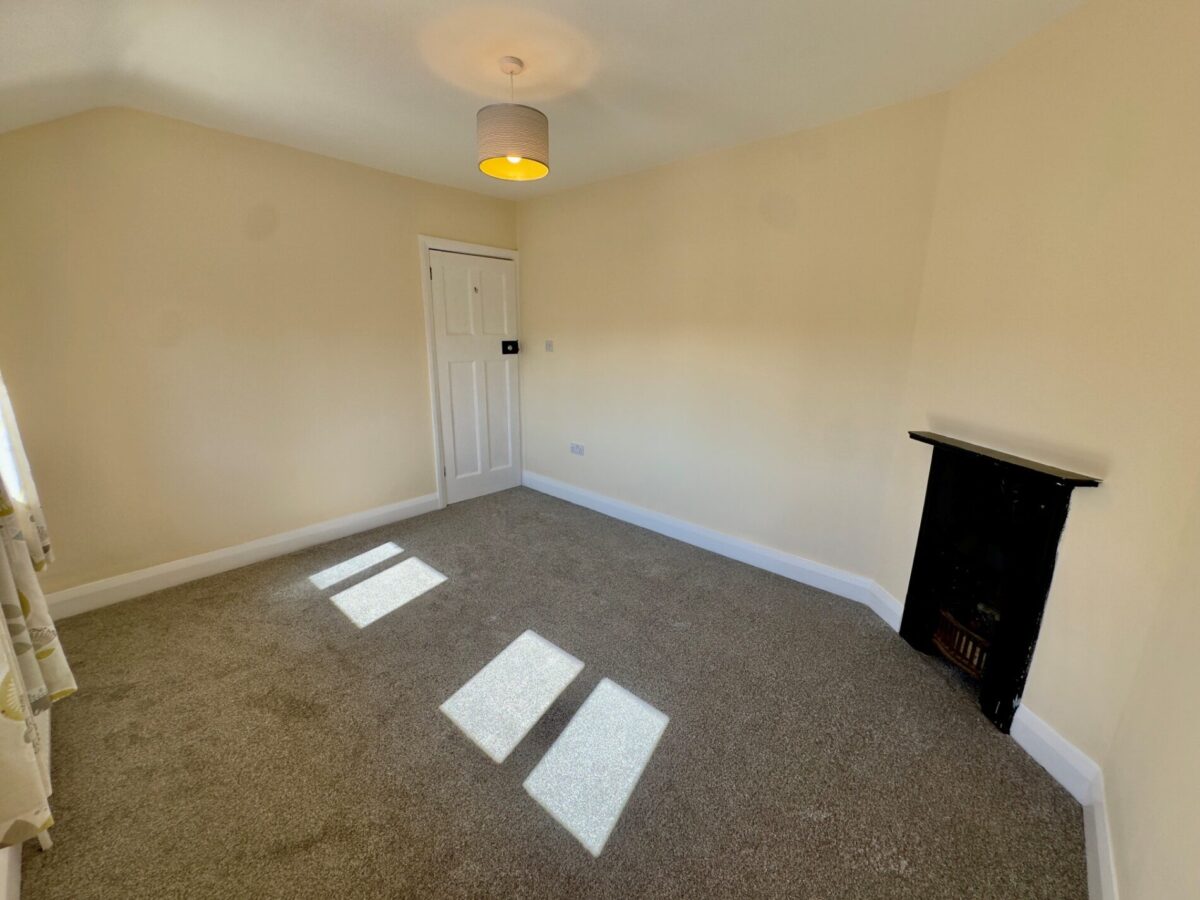 Roselands Gardens, Highfield, Southampton, SO17 1QJ