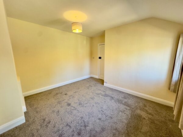Roselands Gardens, Highfield, Southampton, SO17 1QJ
