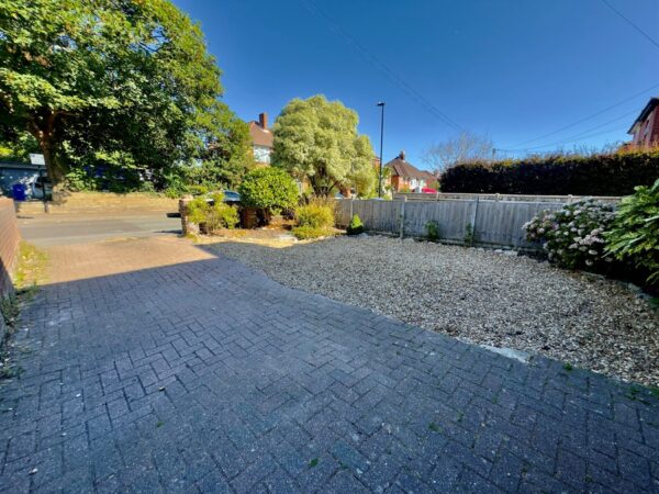 Roselands Gardens, Highfield, Southampton, SO17 1QJ