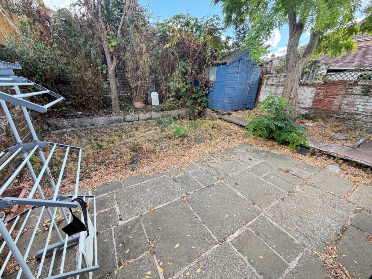 3 Lumsden Avenue, Shirley, Southampton, SO15 5EJ